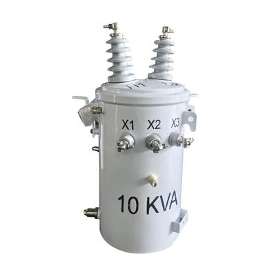 kopen 10Kva enkelfasige, op een paal gemonteerde verdelingstransformator 12470V tot 240V online vervaardiging